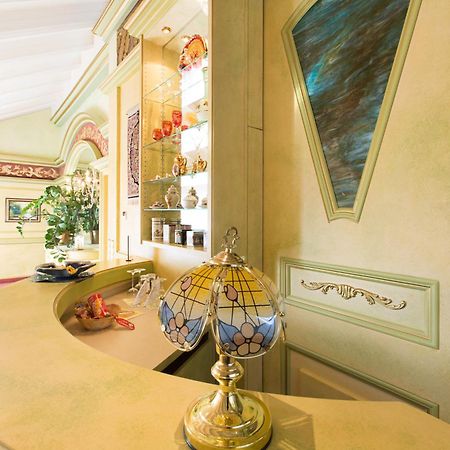 Akzent Hotel Restaurant Altdorfer Hof ไวน์การ์เทิน ภายนอก รูปภาพ