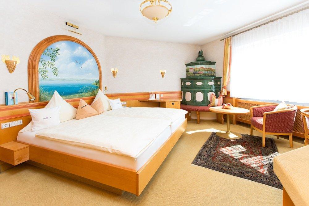 Akzent Hotel Restaurant Altdorfer Hof ไวน์การ์เทิน ภายนอก รูปภาพ